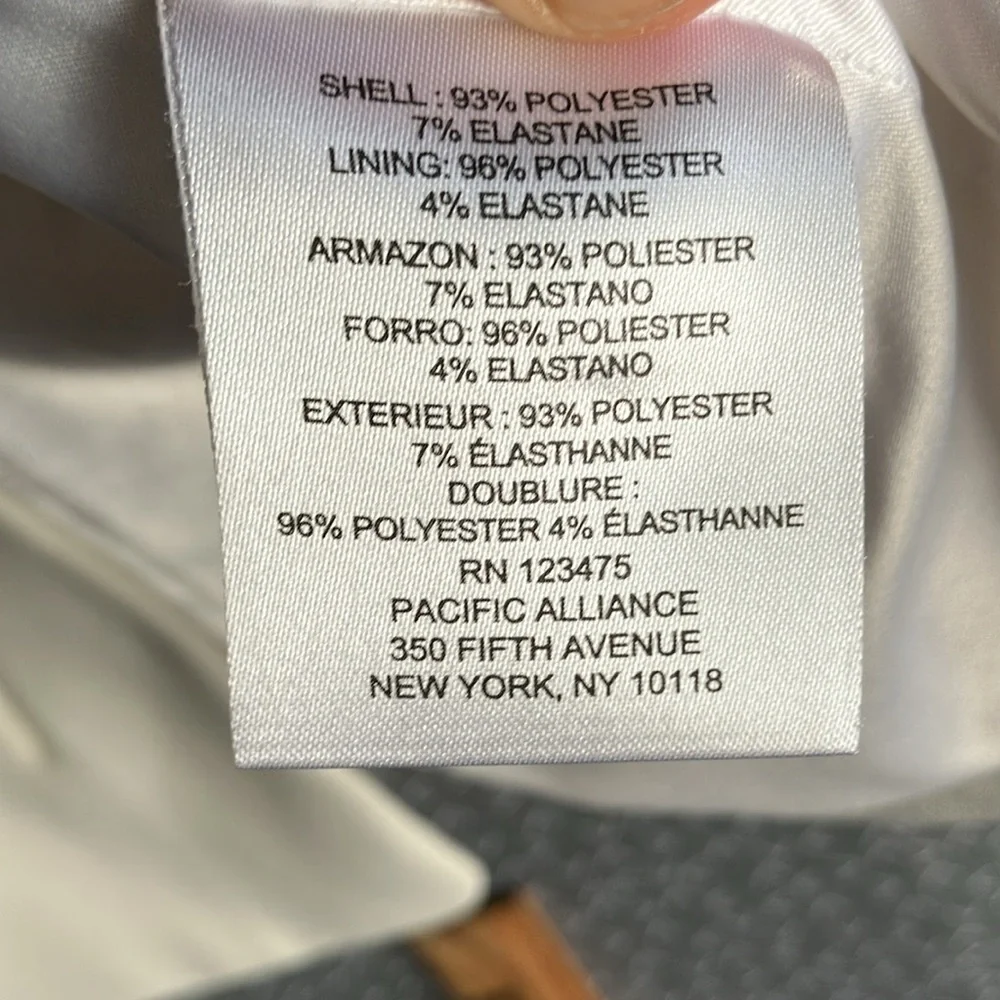 Ellen Tracy Women's Elegant Cream Blazer